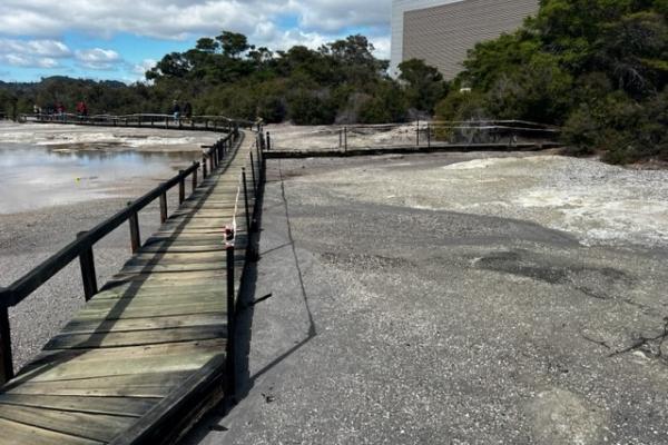 Sulphur Point Timber boardwalk 2 Sulphur Point Timber boardwalk 2